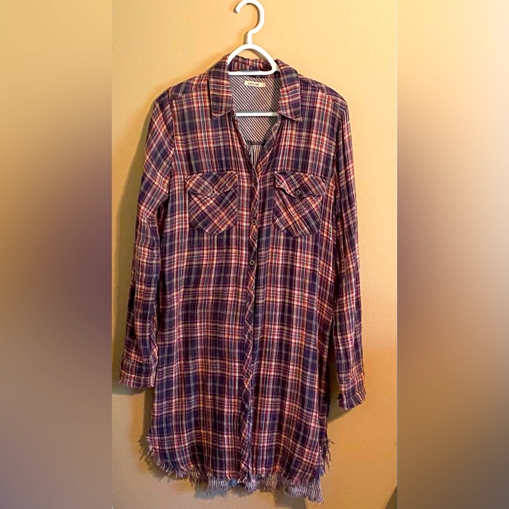 Woman's LONG Gauzey Cotton Shirt Size L